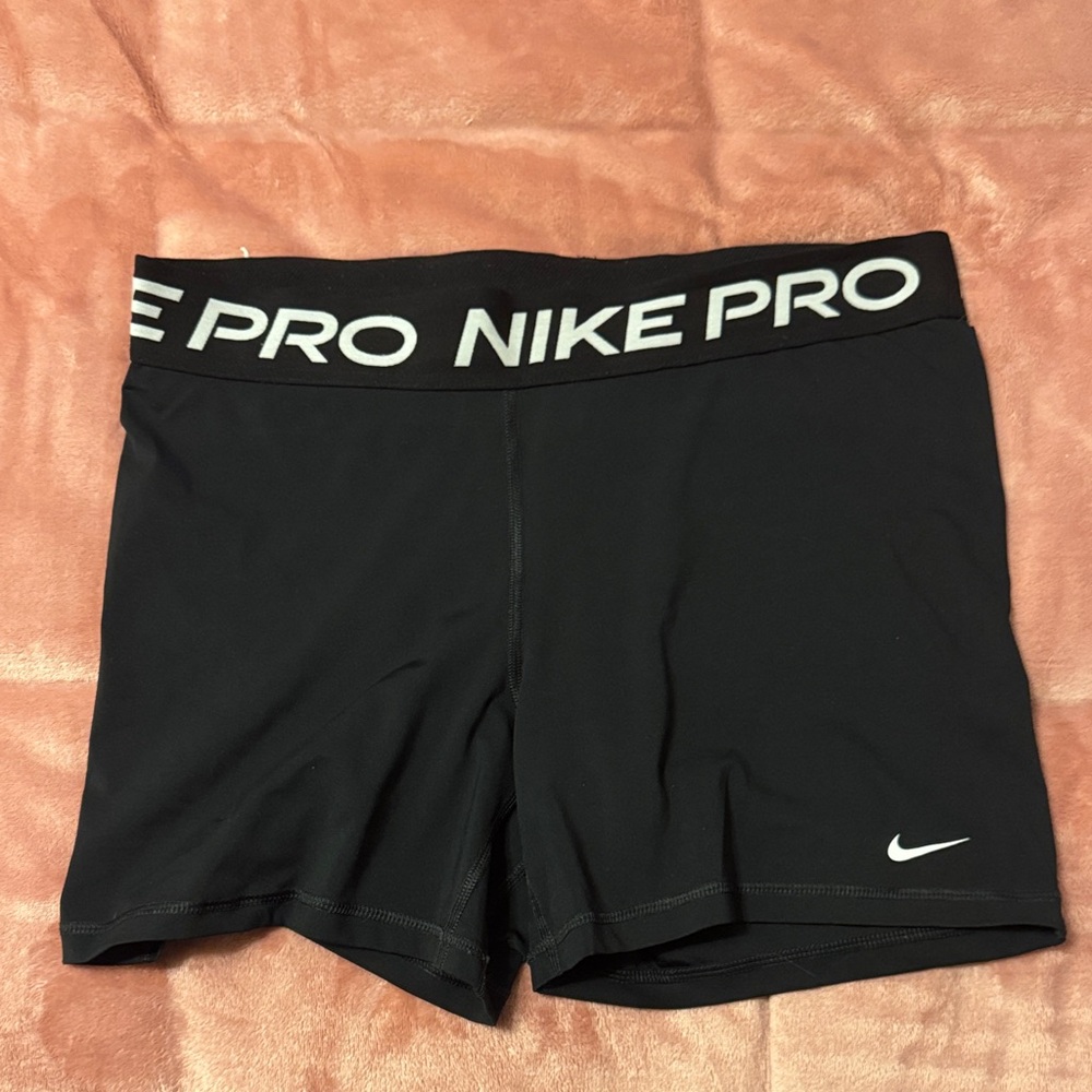 Nike Pro Women's Black Athletic Shorts